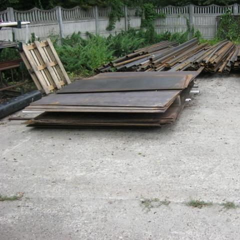 stalowe blachy.jpg